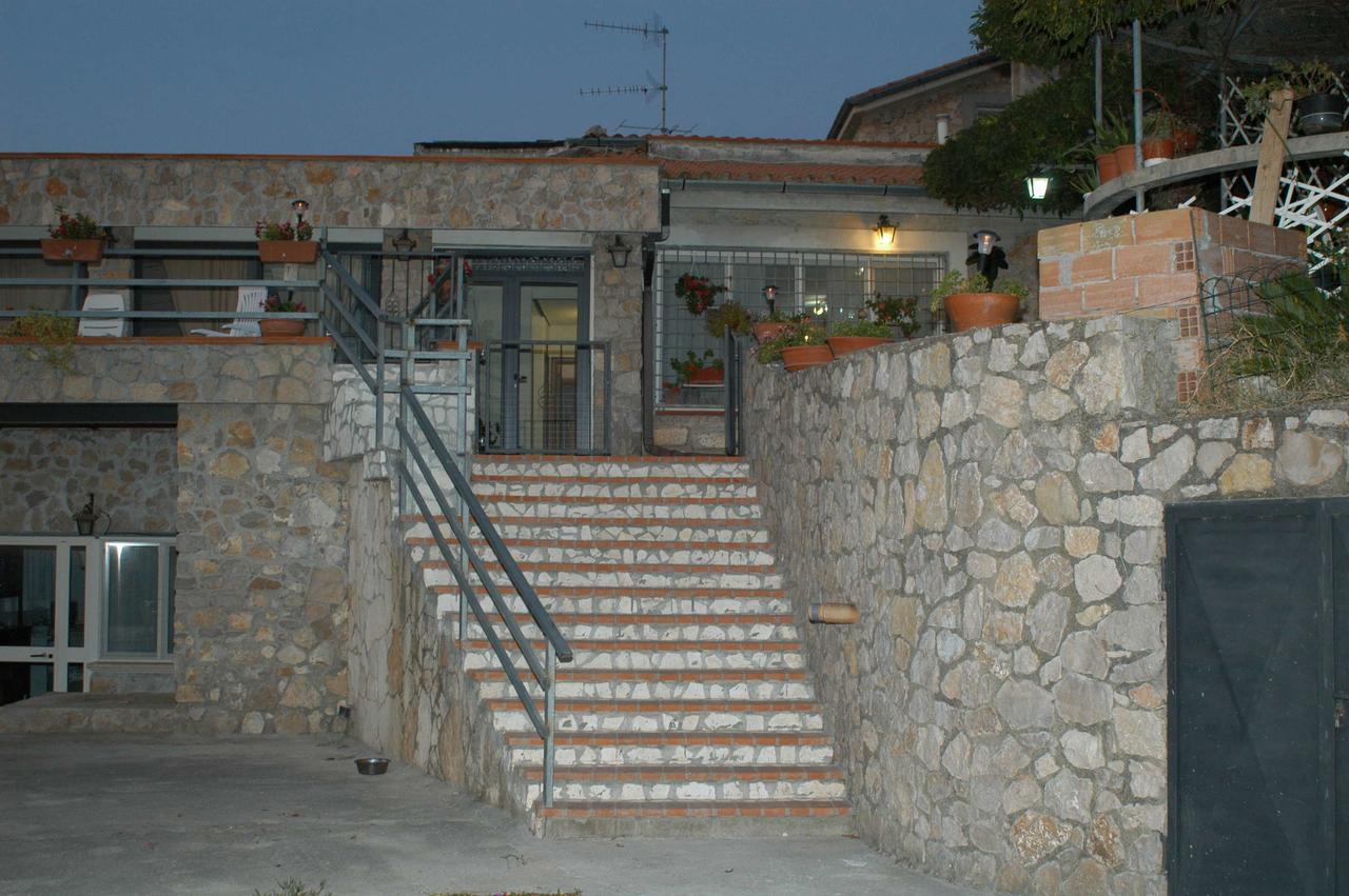 B&B La Vecchia Scuola Sonnino エクステリア 写真